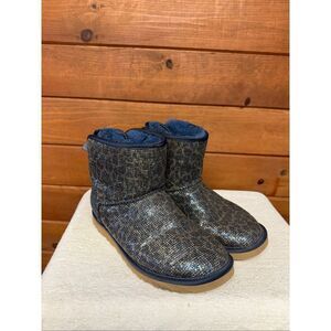 UGG Mini Bailey Bow Glitter/Sparkle boots  leopard print blue/gold Sz 6